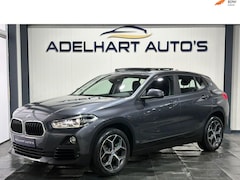 BMW X2 - SDrive18i Executive Automaat / Panorama dak / Navigatie full map / Camera / Cruise control