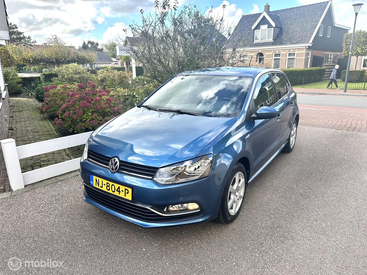 Volkswagen Polo - 1.0 5-DEURS COMFORTLINE PARKEERSENSOREN CLIMATE CONTROLE BLUETOOTH CRUISE CONTROLE!! - AutoWereld.nl