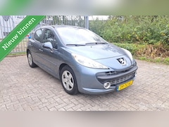 Peugeot 207 - 1.4-16V XS Pack