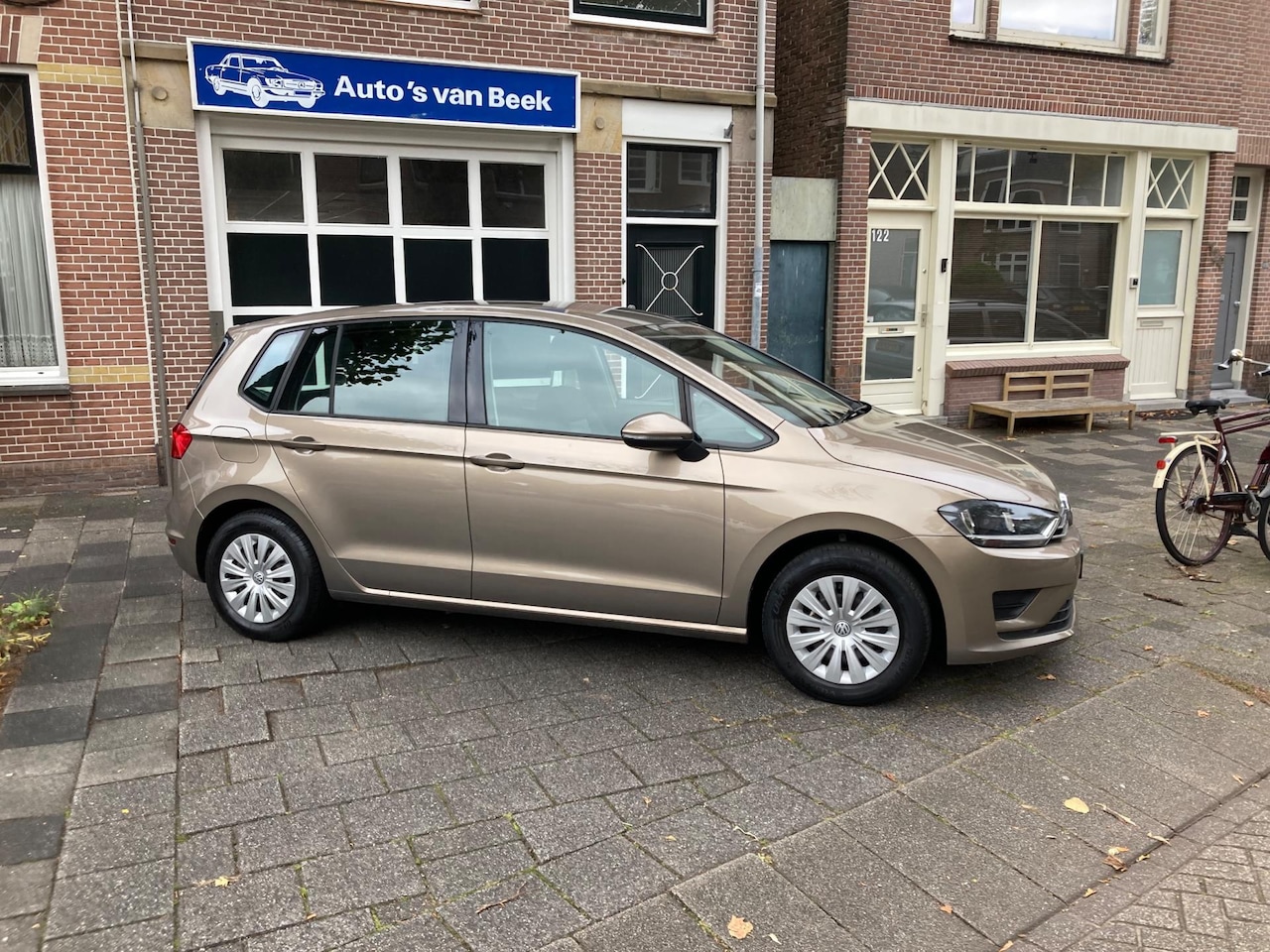 Volkswagen Golf Sportsvan - 1.2 TSI Trendline 1.2 TSI Trendline - AutoWereld.nl