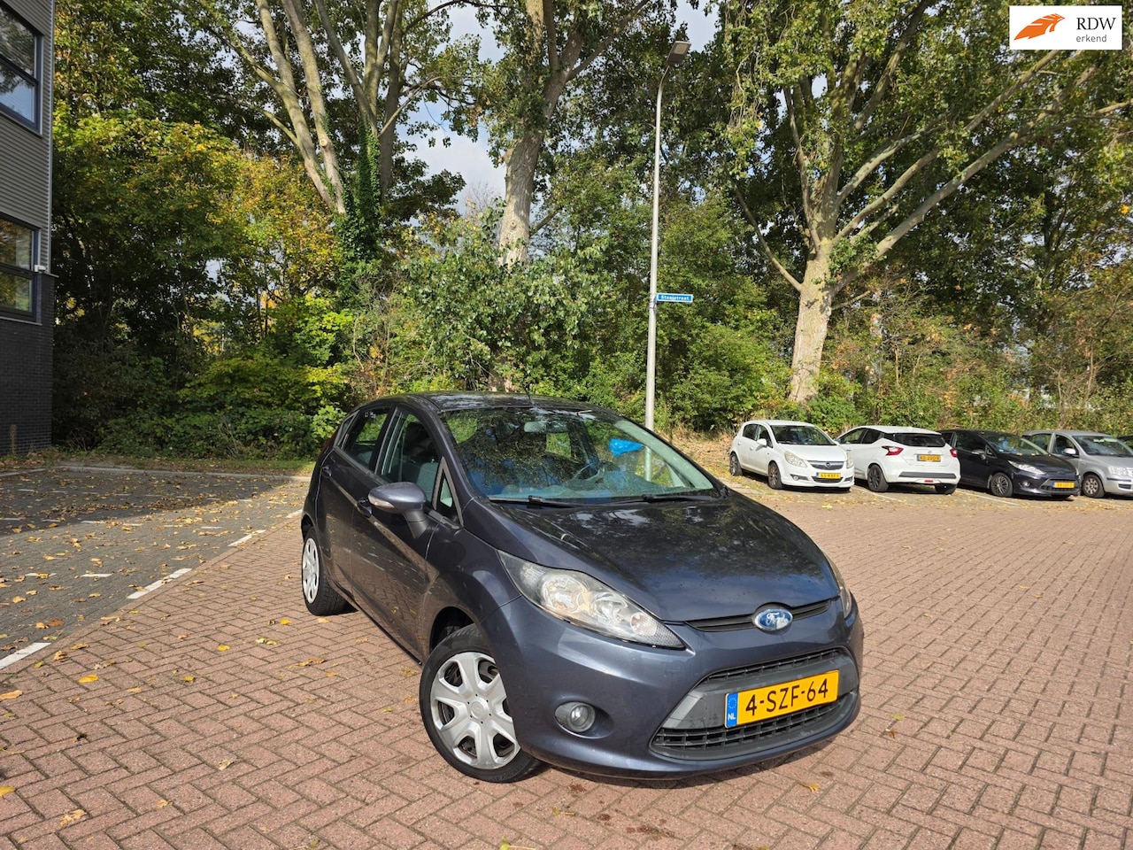 Ford Fiesta - 1.25 Trend rijdt en schakelt goed AIRCO new APK - AutoWereld.nl