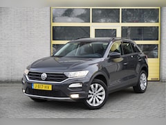 Volkswagen T-Roc - 1.0 TSI Style BJ2020 Lmv 17" | Led | Pdc | Elek. achterklep | App-Connect | Climate contro