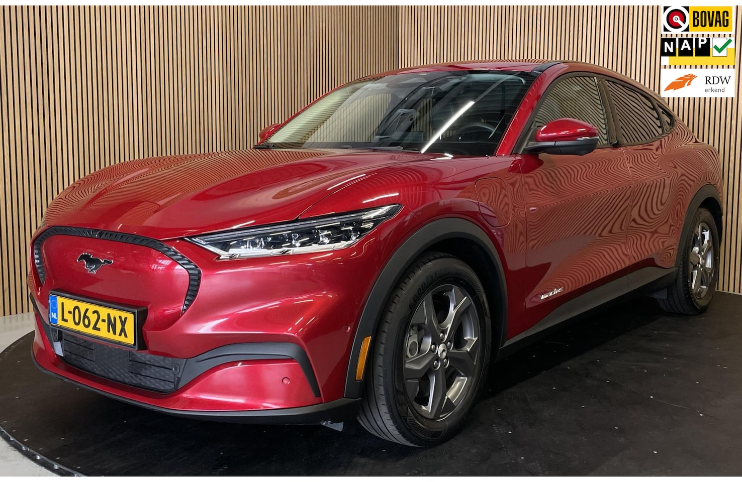 Ford Mustang Mach-E - RWD 75 kWh|AFN. TREKHAAK|LEDER|ACC|B&O AUDIO|360 CAMERA|CARPLAY|STOEL-, STUURVERW.|NL-AUTO - AutoWereld.nl