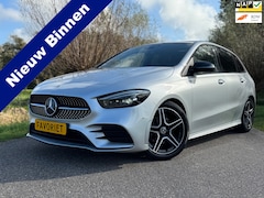 Mercedes-Benz B-klasse - 200 Business Solution AMG / Automaat / Panorama dak / Camera / Navigatie / Elektrische sto