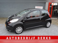 Peugeot 107 - 1.0-12V XR Airco Stuurbekrachtiging Jaar Garantie