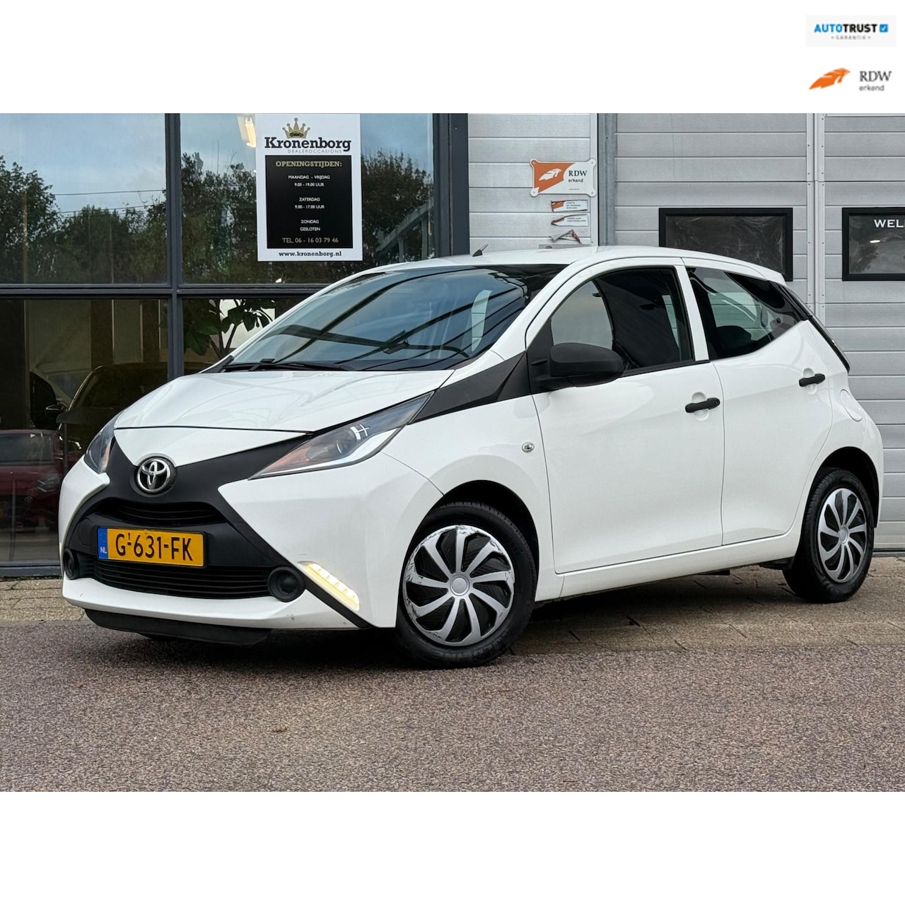 Toyota Aygo - 1.0 VVT-i x-fun 1.0 VVT-i x-fun, NAP, NAVI, CARPLAY - AutoWereld.nl