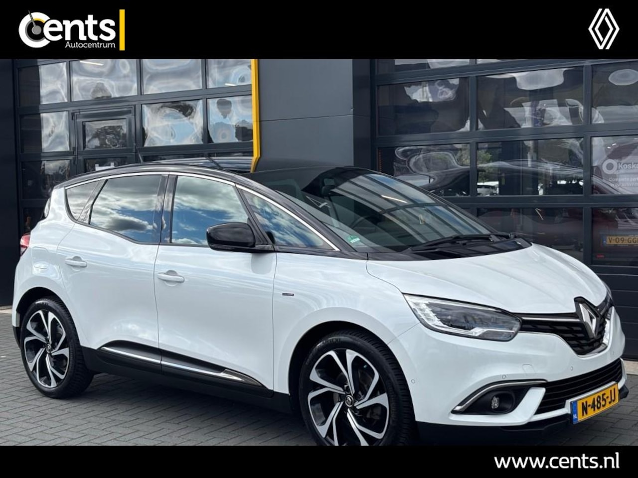 Renault Scénic - 1.3 TCe 140 EDC Automaat  Black Edition Panodak Trekhaak - AutoWereld.nl