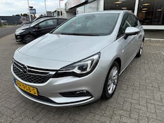 Opel Astra - 1.4 Innovation