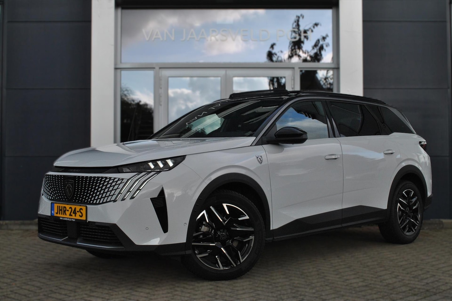 Peugeot 5008 - 1.2 Hybrid 136pk e-DCS6 GT - AutoWereld.nl