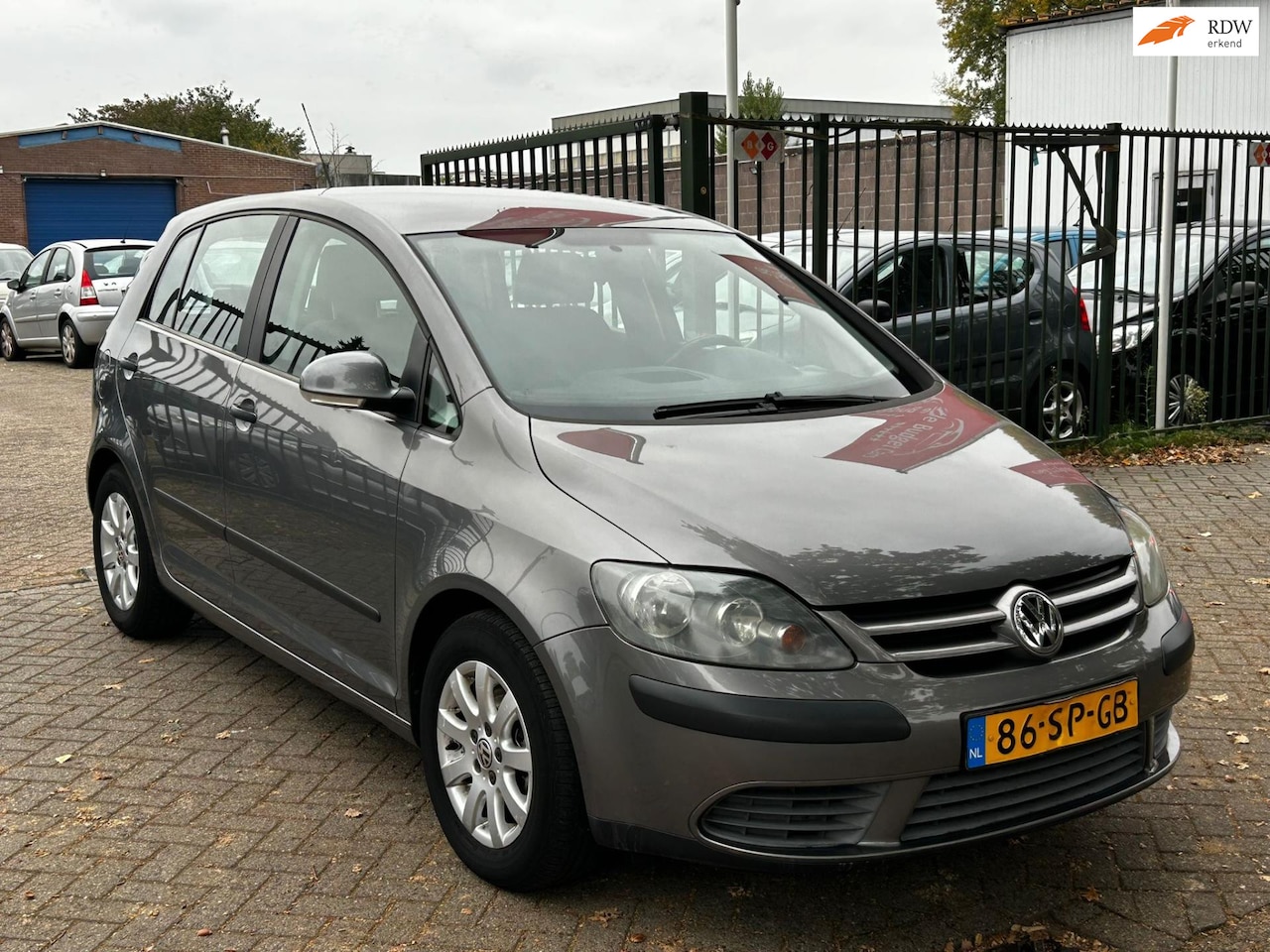 Volkswagen Golf Plus - 2.0 FSI Comfortline Automaat 1e eigenaar dealer onderhouden airco cruis control cv op afs - AutoWereld.nl