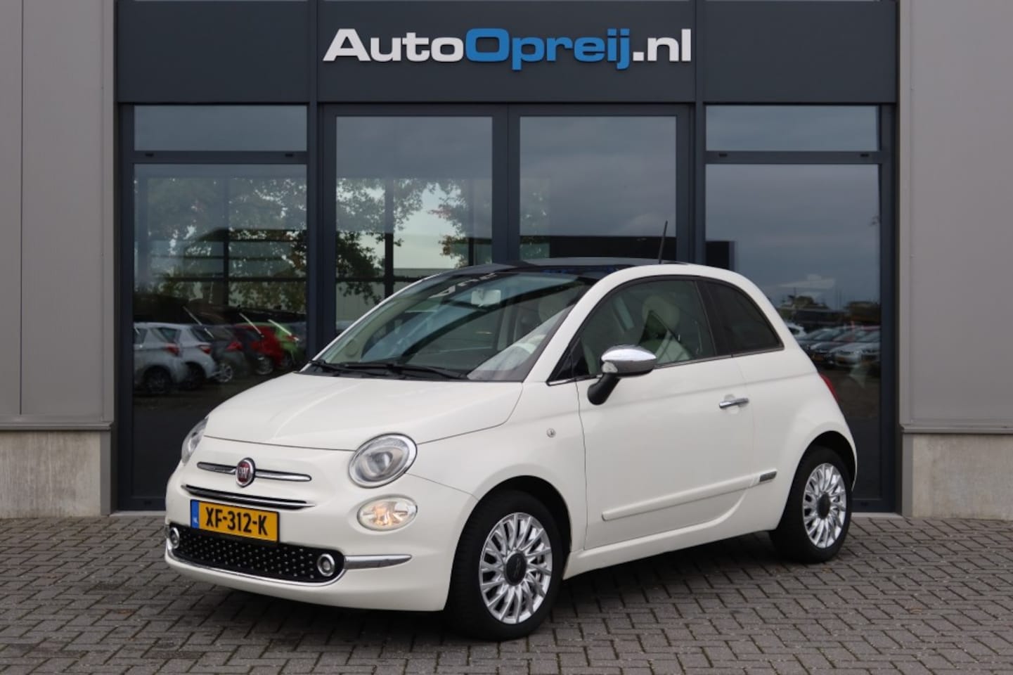 Fiat 500 - 1.2 Lounge Airco, Panoramadak, Cruise, PDC, LM-Velgen - AutoWereld.nl