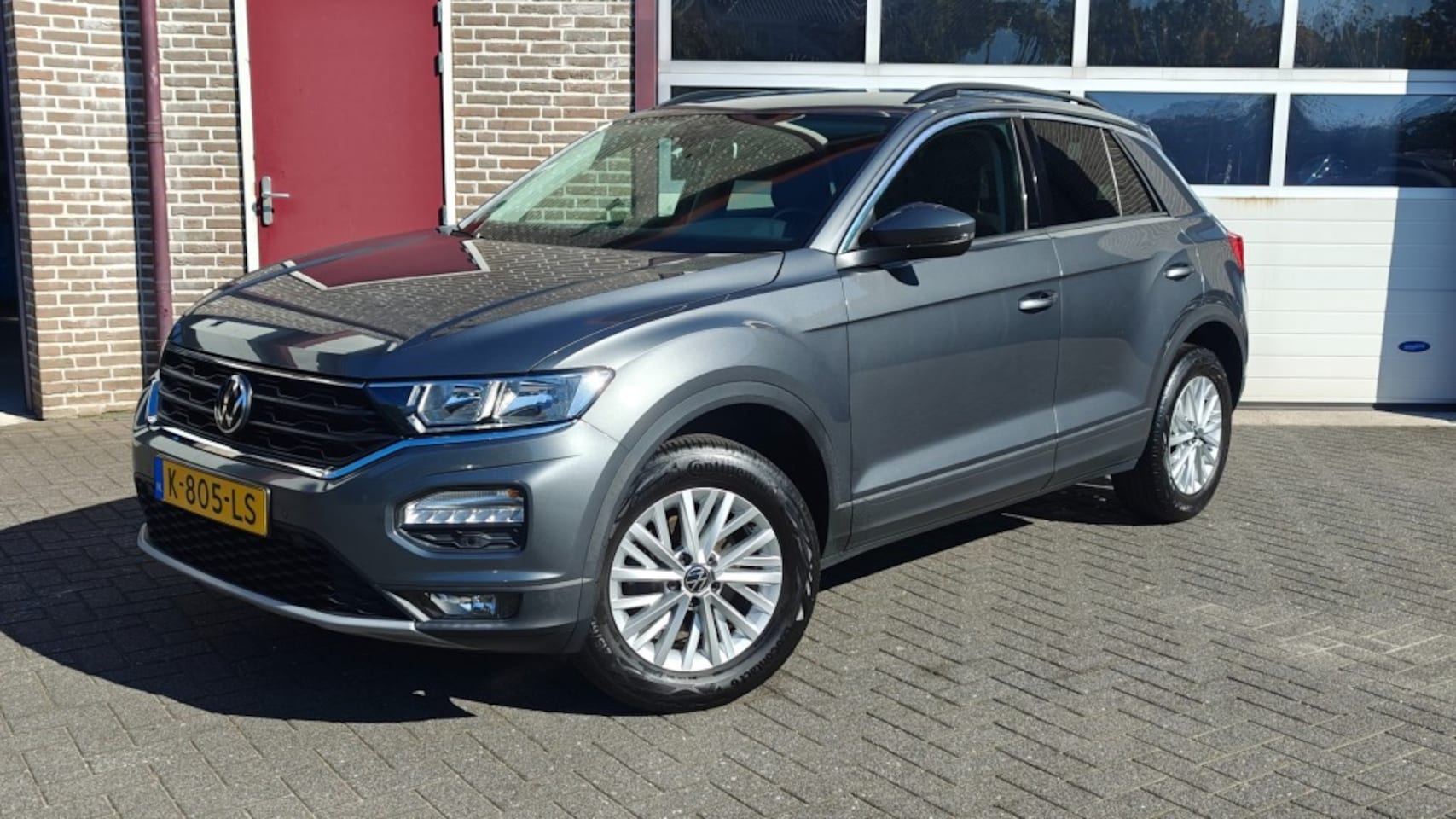 Volkswagen T-Roc - 1.5 TSI 150PK STYLE - Carplay - Trekhaak - All in prijs - AutoWereld.nl