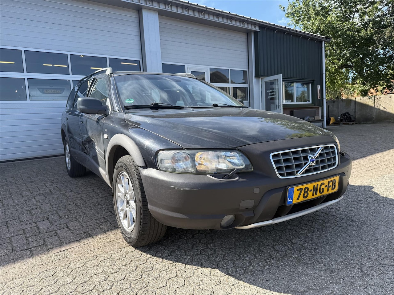 Volvo XC70 - 2.5 T AWD GEARTRONIC - AutoWereld.nl