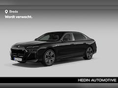 BMW 7-serie - M760e xDrive | Iconic Glow nierengrille | Stoelventilatie | Driving Assistant Professional