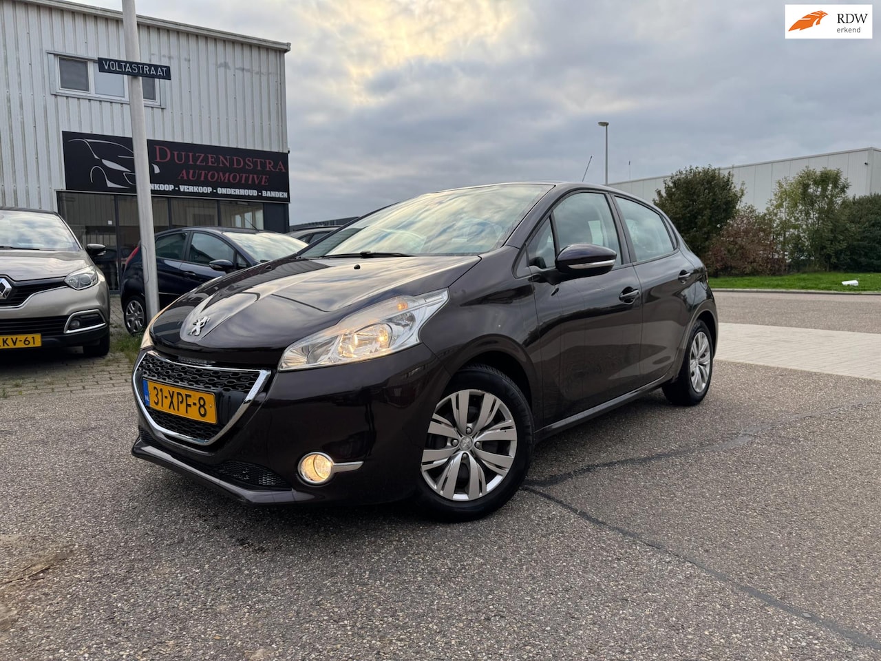 Peugeot 208 - 1.4 VTi Envy 50.919Km Nap, Navi, AC, CC - AutoWereld.nl