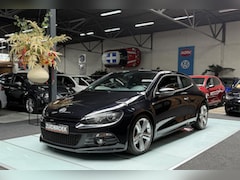 Volkswagen Scirocco - 2.0 TSI DSG R-Line 104DKM Dynaudio Navi Clima