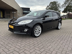 Ford Focus Wagon - 1.6 EcoBoost Titanium 183 PK [ navi, camera, ecc, lmv, xenon, trekhaak ]