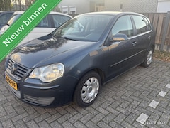 Volkswagen Polo - 1.4-16V Comfortline