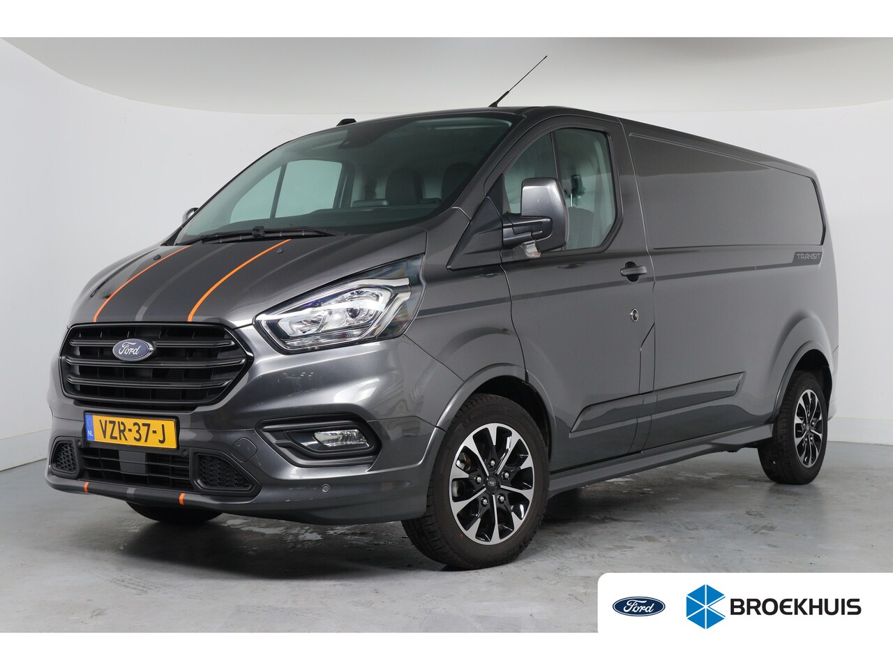 Ford Transit Custom - 320 2.0 TDCI L2H1 Sport | Automaat | Stoel-/Stuurverwarming | Camera | Cruise Control | Ap - AutoWereld.nl