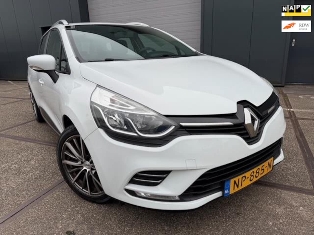 Renault Clio Estate - 0.9 TCe Zen | NAP | NAVI | BLUETOOTH | - AutoWereld.nl
