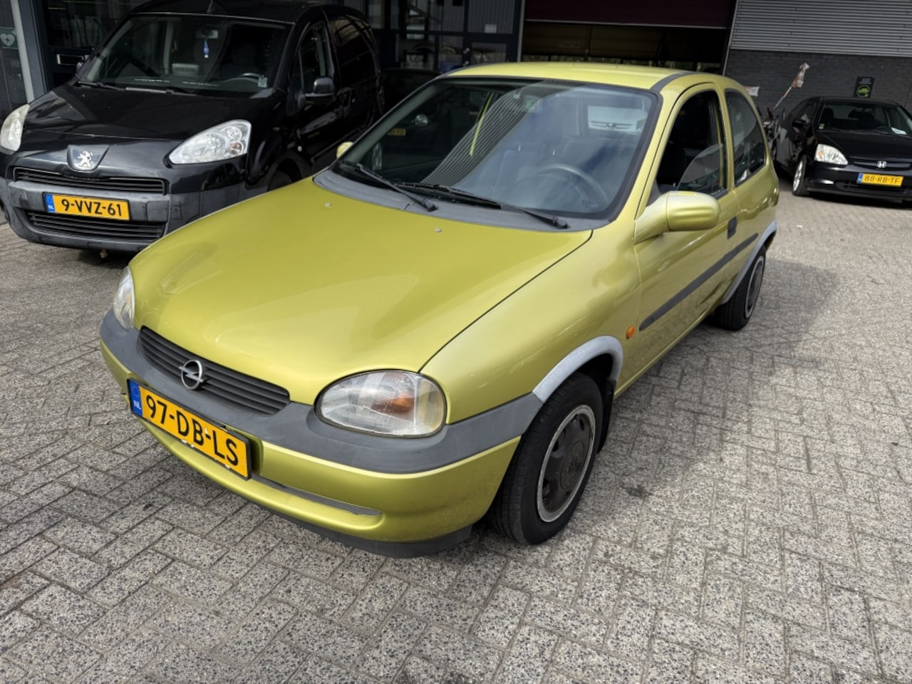 Opel Corsa - 1.2i-16V Strada 1.2i-16V Strada - AutoWereld.nl