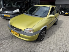 Opel Corsa - 1.2i-16V Strada