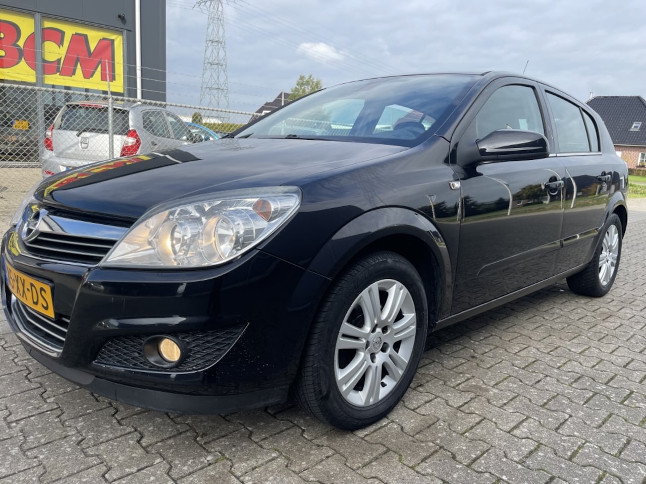 Opel Astra - 1.8 Executive AIRCO NAVIGATIE - AutoWereld.nl