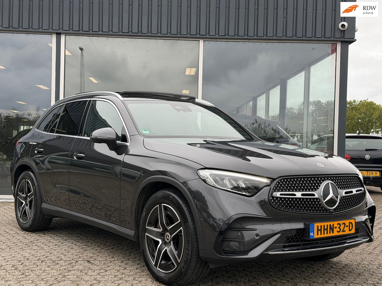 Mercedes-Benz GLC-klasse - 200 4MATIC AMG PANO/LED - AutoWereld.nl