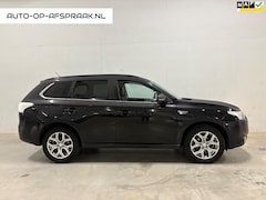 Mitsubishi Outlander - 2.0 PHEV Instyle Pano 4x4 Trekhaak
