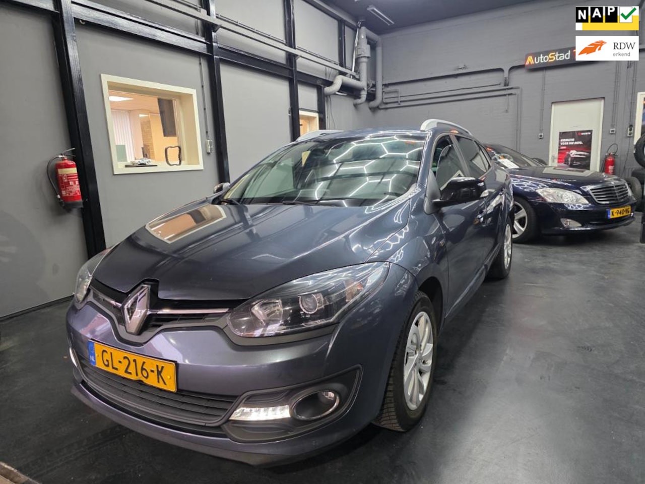 Renault Mégane Estate - 1.2 TCe Limited Nap!! Goed onderhouden!! - AutoWereld.nl