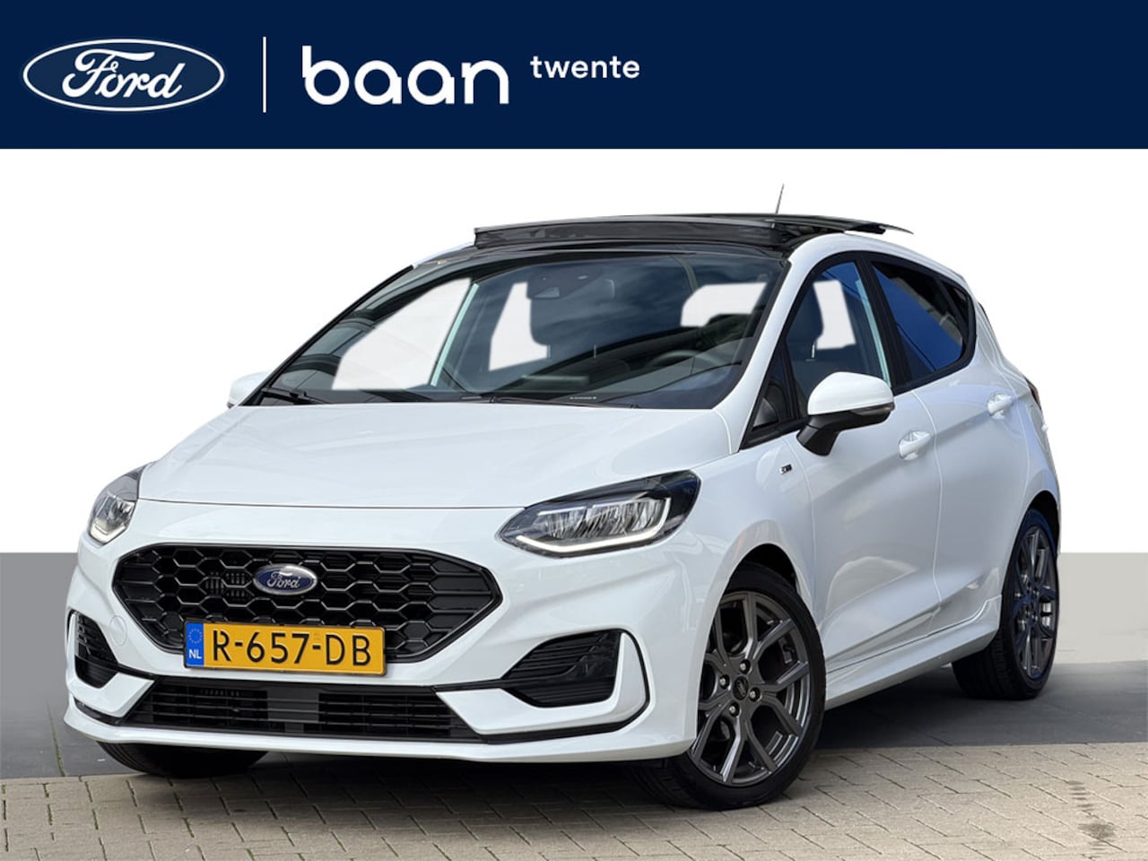 Ford Fiesta - 1.0 EcoBoost Hybrid ST-Line X | Panorama dak | Winter Pack | Camera | Trekhaak afn. | Appl - AutoWereld.nl