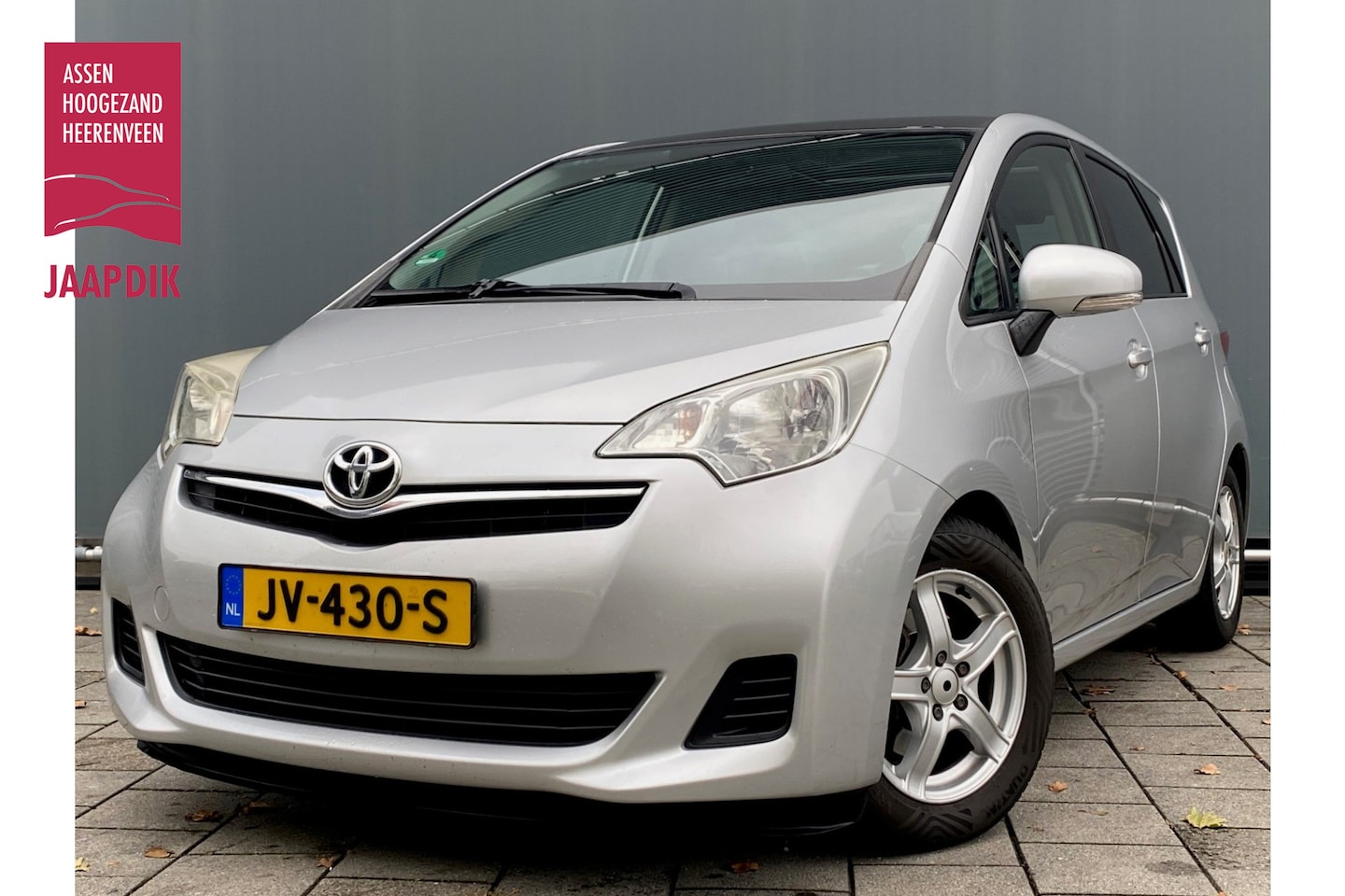Toyota Verso S - BWJ 2012 | 1.3 100PK Comf+Limited | PANO DAK | TREKHAAK | AIRCO | NAVI | LMV | PRIVACY GLA - AutoWereld.nl