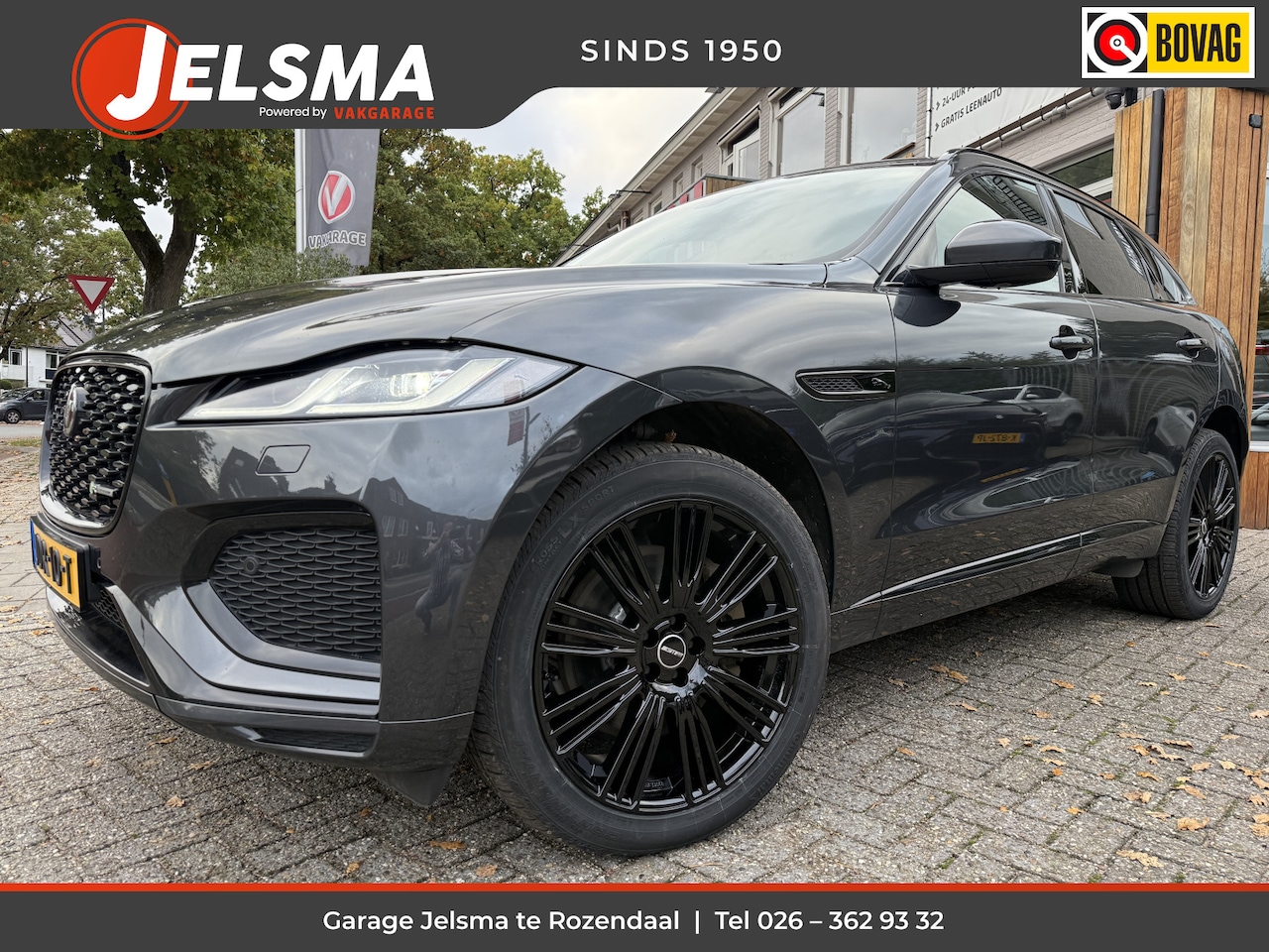 Jaguar F-Pace - P400e PHEV R-Dynamic Black Pano | Camera | Navi & CarPlay - AutoWereld.nl