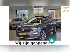 Volkswagen T-Roc - 1.5 TSI Highline Pano/Trekhaak/Navi/Top auto