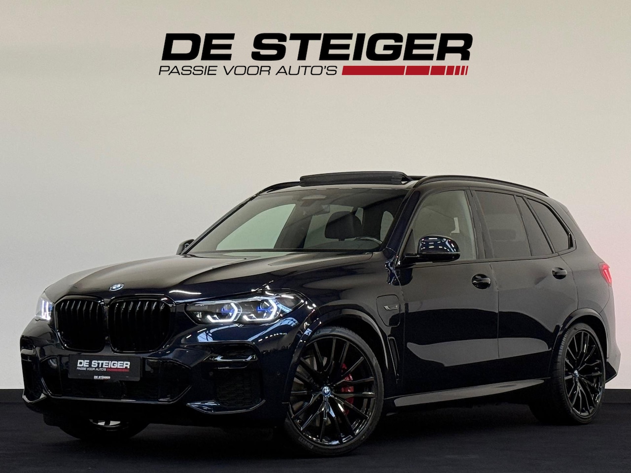 BMW X5 - XDrive 45e High Executive M Sport Pano Crystal NIEUWSTAAT - AutoWereld.nl