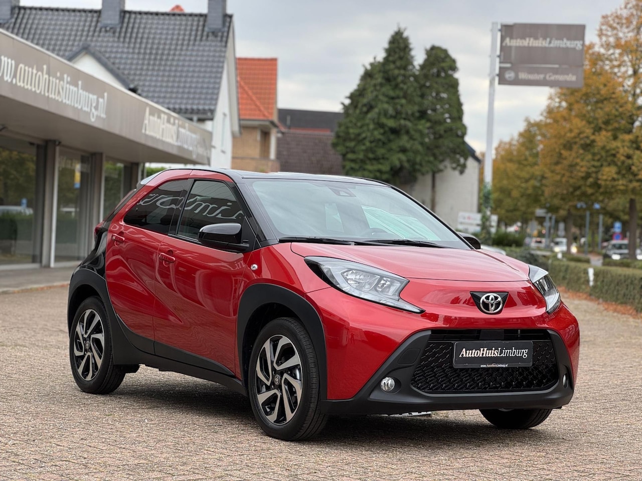 Toyota Aygo X - 1.0 VVT-i MT Pulse|Nieuw!|Camera| Apple CarPlay|BI-Tone|Stoelverwarming|Direct leverbaar|1 - AutoWereld.nl