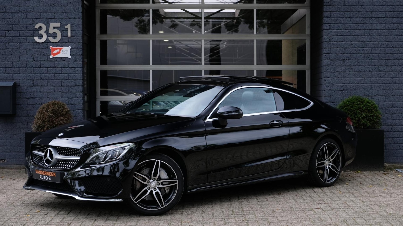 Mercedes-Benz C-klasse Coupé - 300 Prestige AMG Panorama BTW - AutoWereld.nl