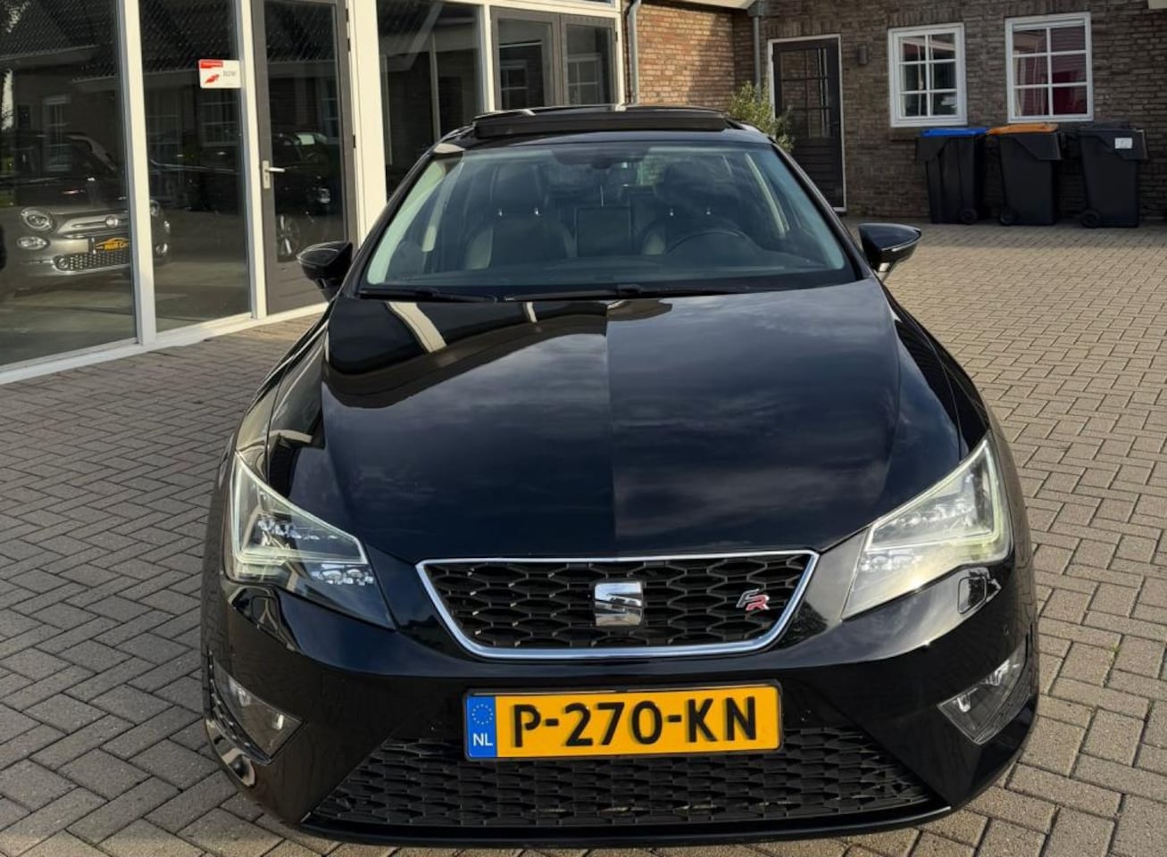 SEAT Leon - 1.8 TSI FR Connect 1.8 TSI - FR Connect - 180 PK - AutoWereld.nl