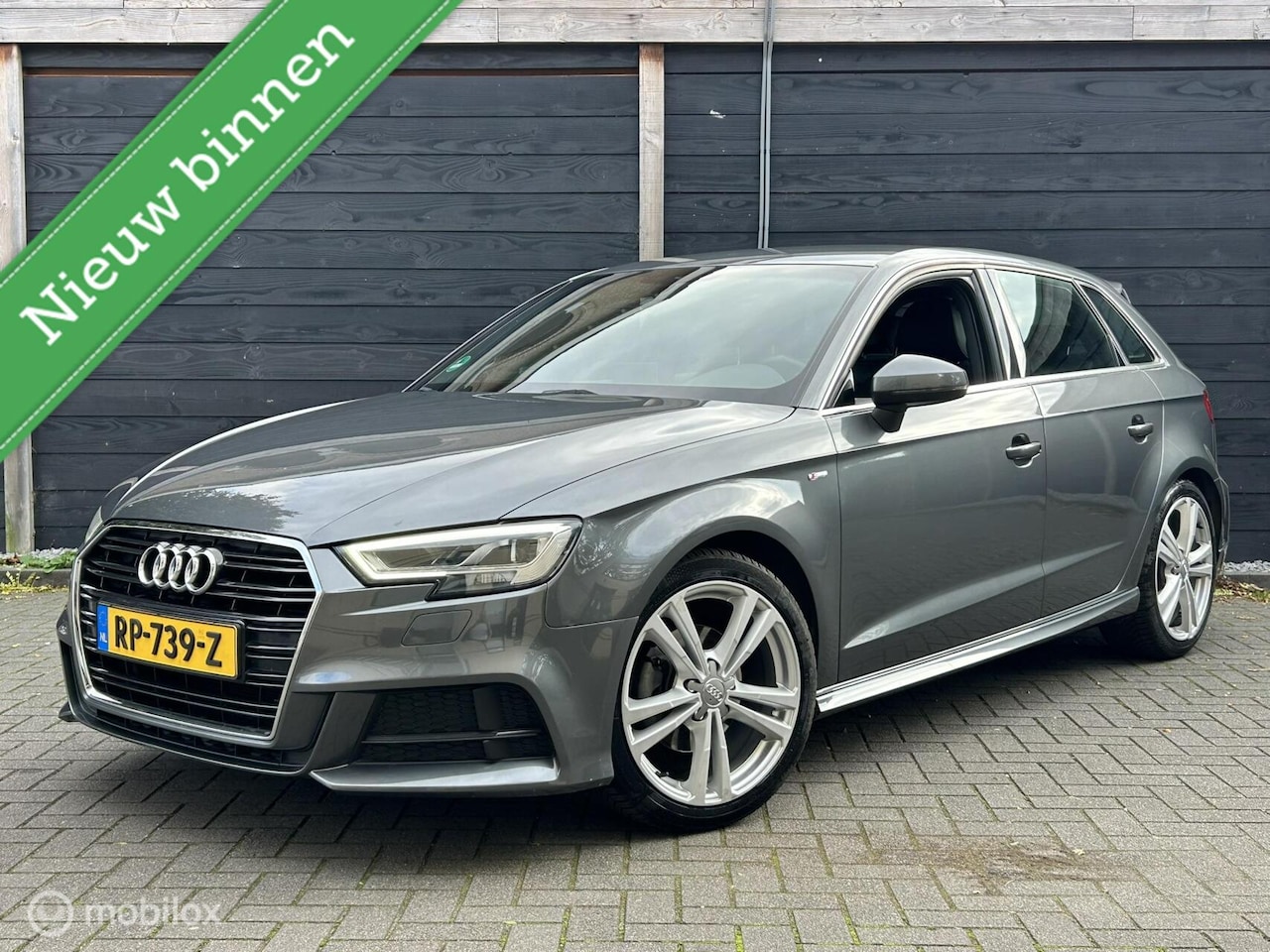 Audi A3 Sportback - 1.0 TFSI 2x S Line LED / fm nav / carplay / 18" / dealeronderhouden - AutoWereld.nl