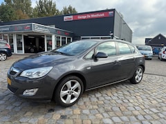 Opel Astra - 1.4 Turbo Edition