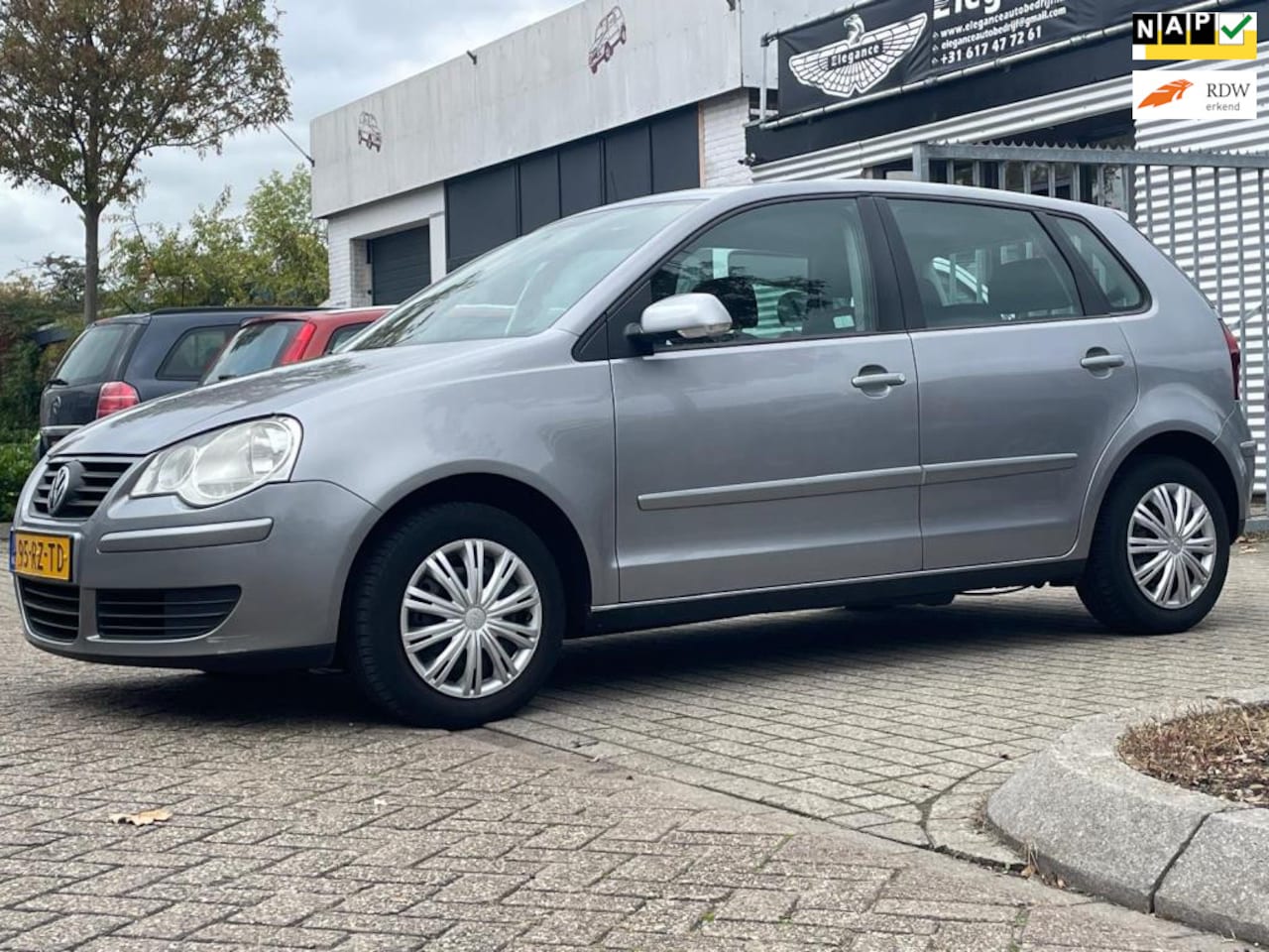 Volkswagen Polo - 1.4-16V Sportline-AUTOMAAT-APK-NAP-Airco-Dak-1e eigenaar - AutoWereld.nl