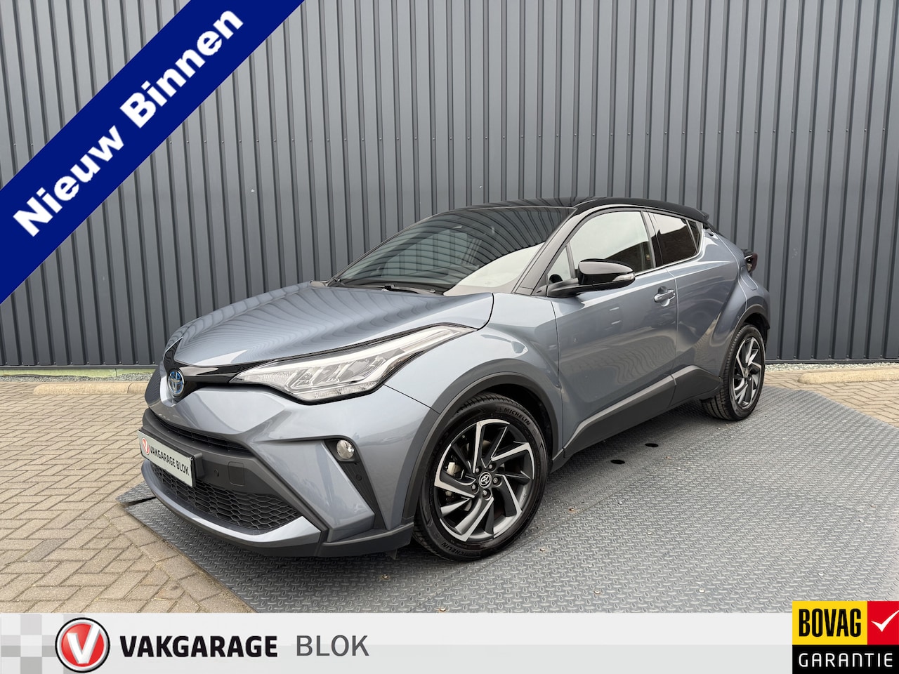 Toyota C-HR - 1.8 Hybrid Bi tone | Draadloos Apple Carplay/Android auto | BSM | PDC V+A | 10 jr GARANTIE - AutoWereld.nl
