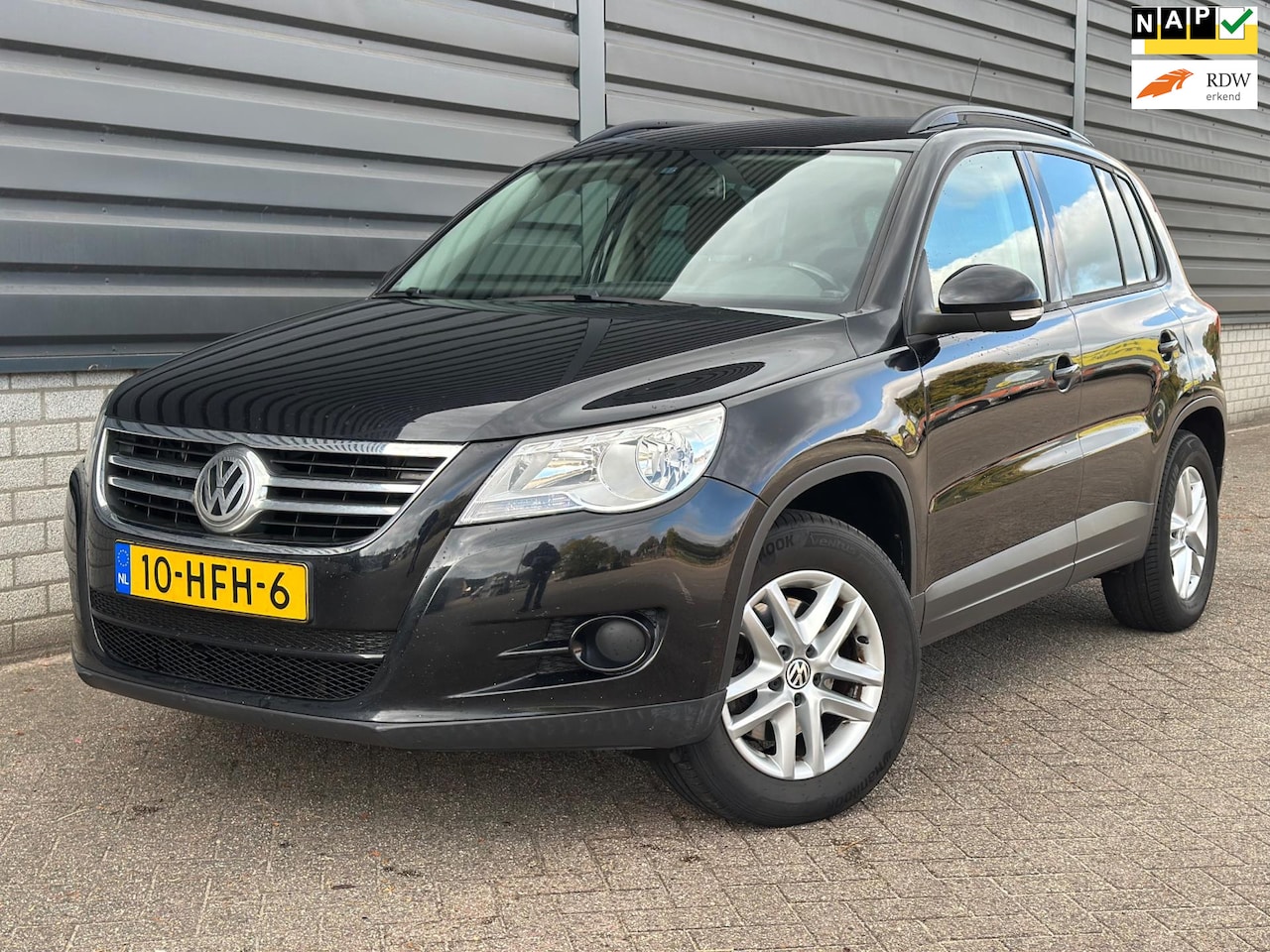 Volkswagen Tiguan - 2.0 TDI Comfort&Design 4Motion Airco Cruise - AutoWereld.nl