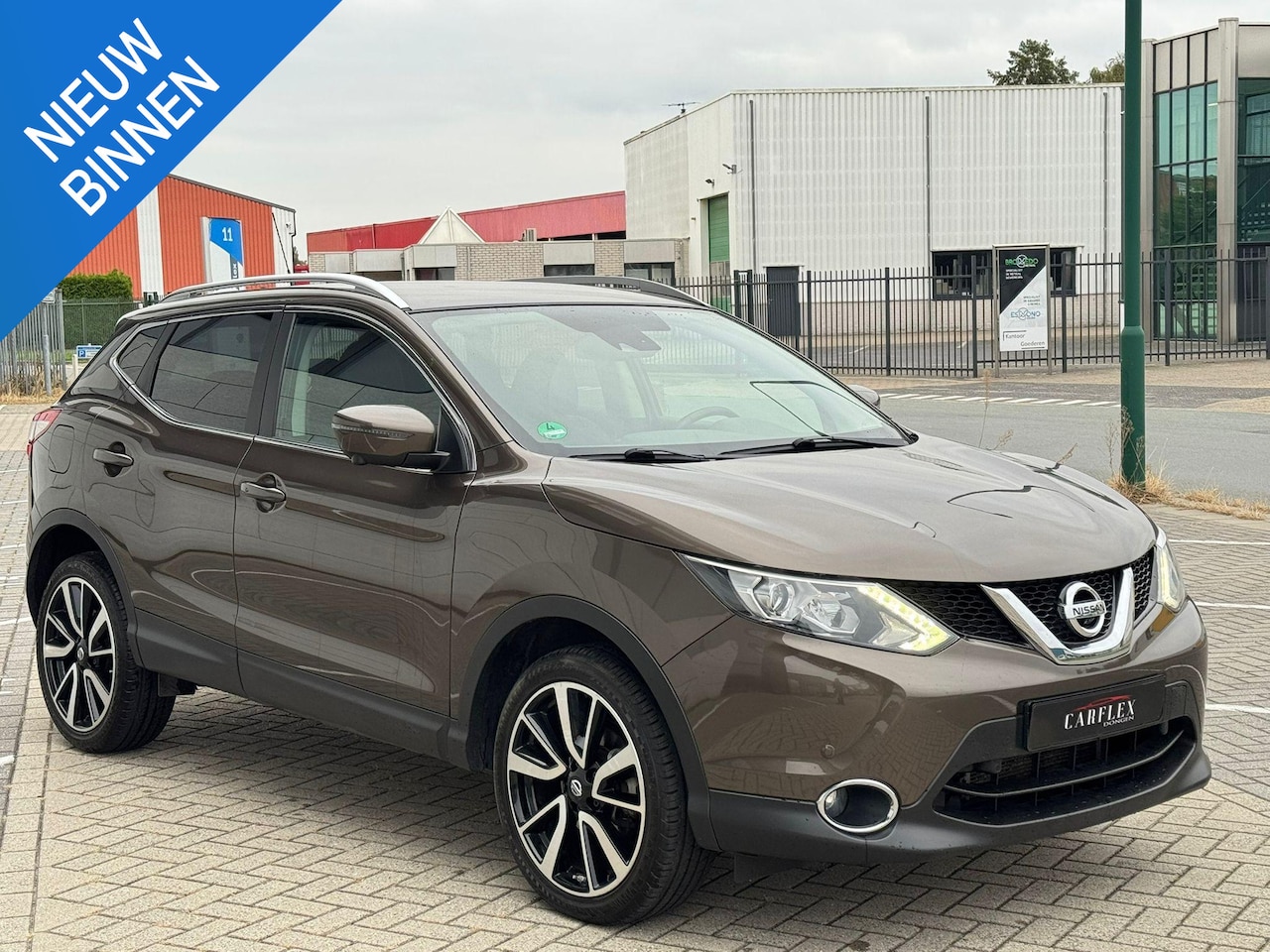 Nissan Qashqai - 1.2 Tekna LEER/360 CAM/LED - AutoWereld.nl
