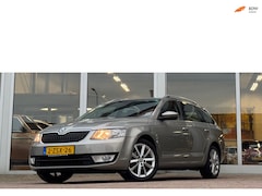 Skoda Octavia Combi - 1.6 TDI Greentech Ambition Businessline Navigatie Trekhaak 2e Eigenaar