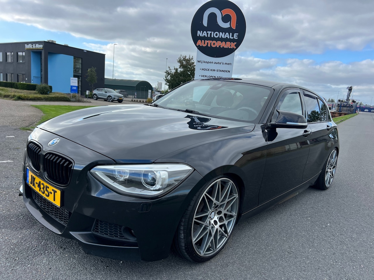 BMW 1-serie - 2.5 Diesel Business+ * AUTOMAAT * APK * 218PK *NICE CAR !! - AutoWereld.nl
