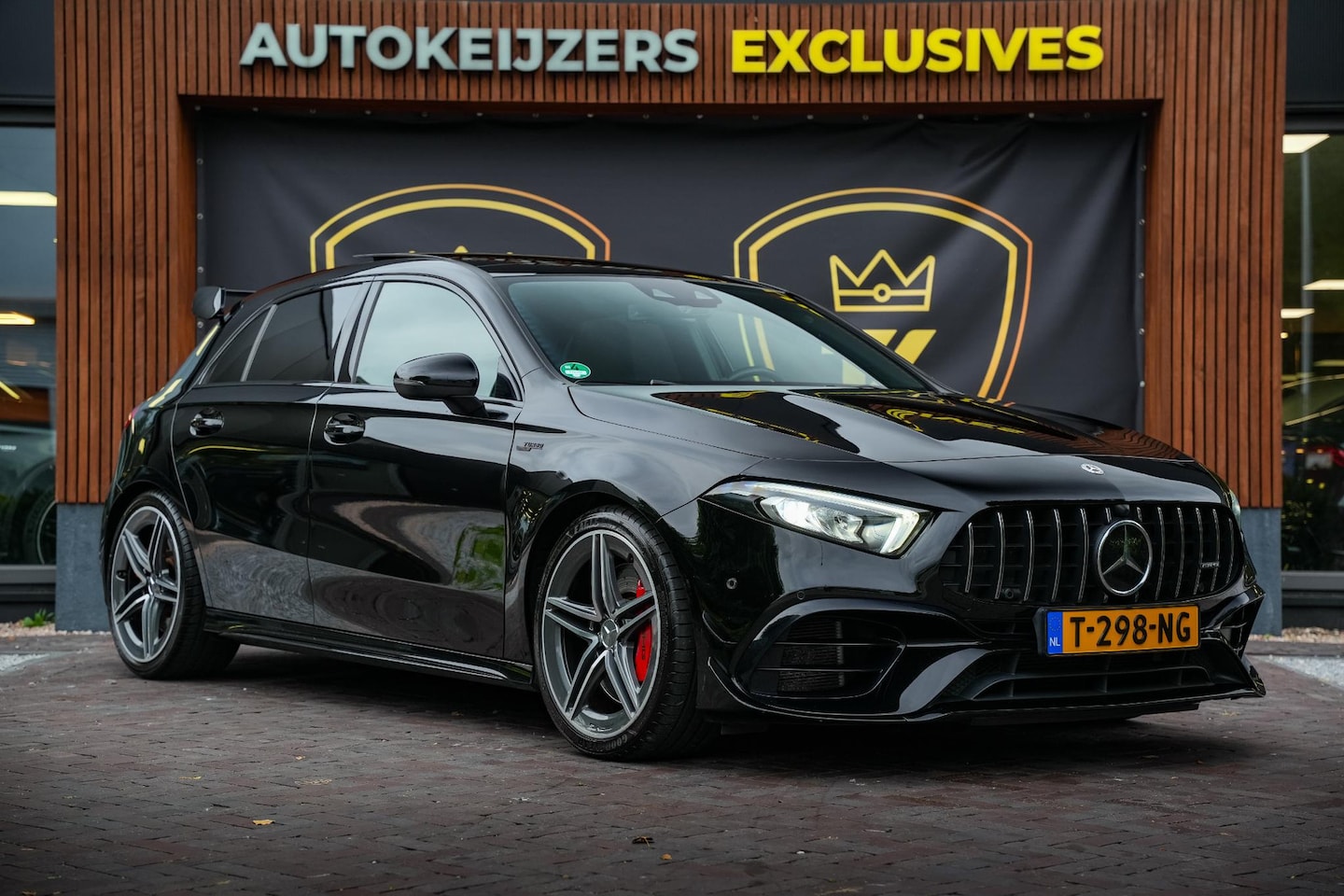 Mercedes-Benz A-klasse - AMG 45 S 4MATIC+ Premium Plus Panodak Ambient Widescreen ACC Leer Stoelverw. - AutoWereld.nl