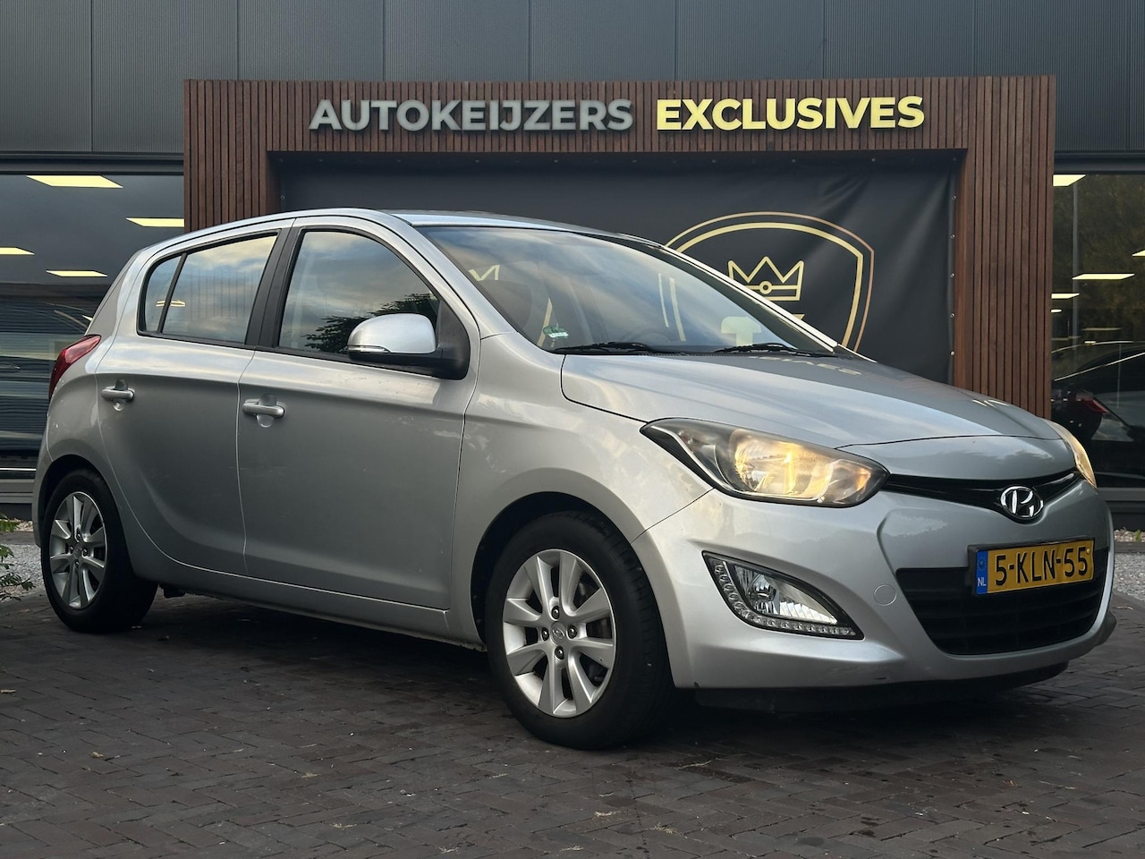Hyundai i20 - 1.2i i-Deal LPG Airco Cruise 15'' Trekhaak - AutoWereld.nl