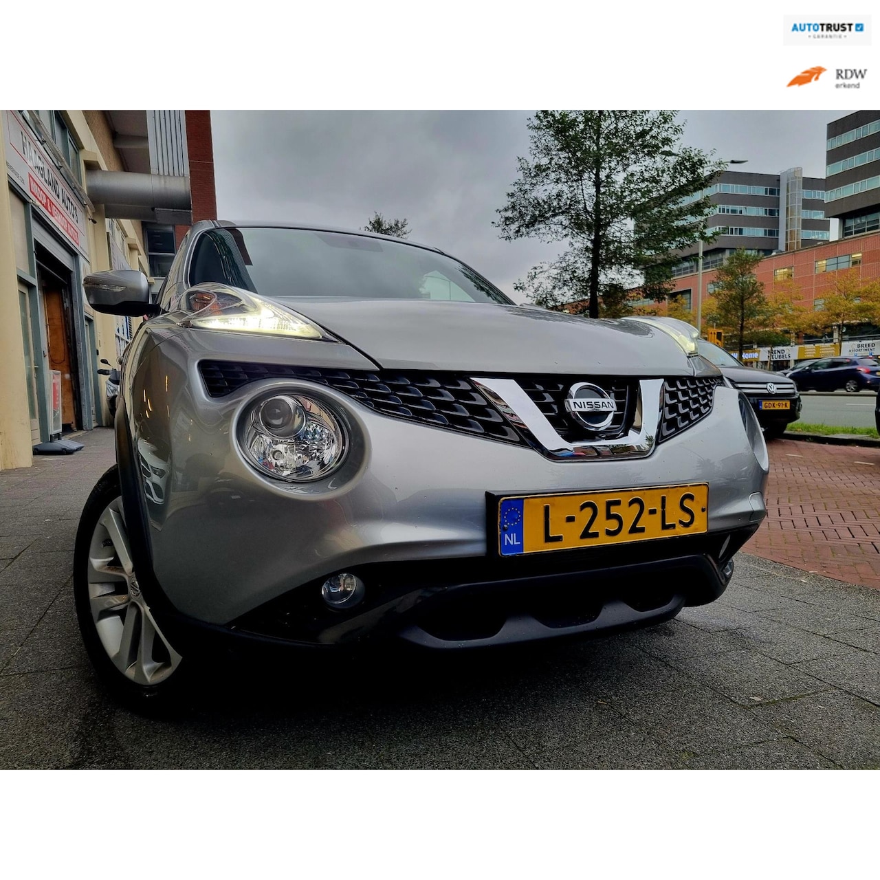 Nissan Juke - 1.6 Acenta Automaat Carplay Camera - AutoWereld.nl