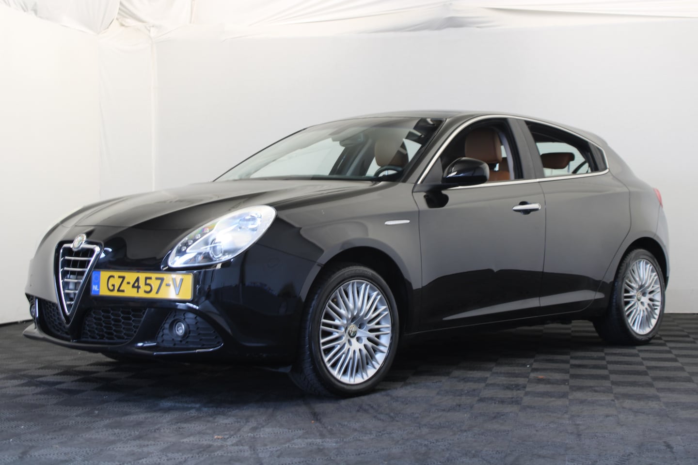 Alfa Romeo Giulietta - 1.4 T Progression |Leder|Stoelverwarming| - AutoWereld.nl